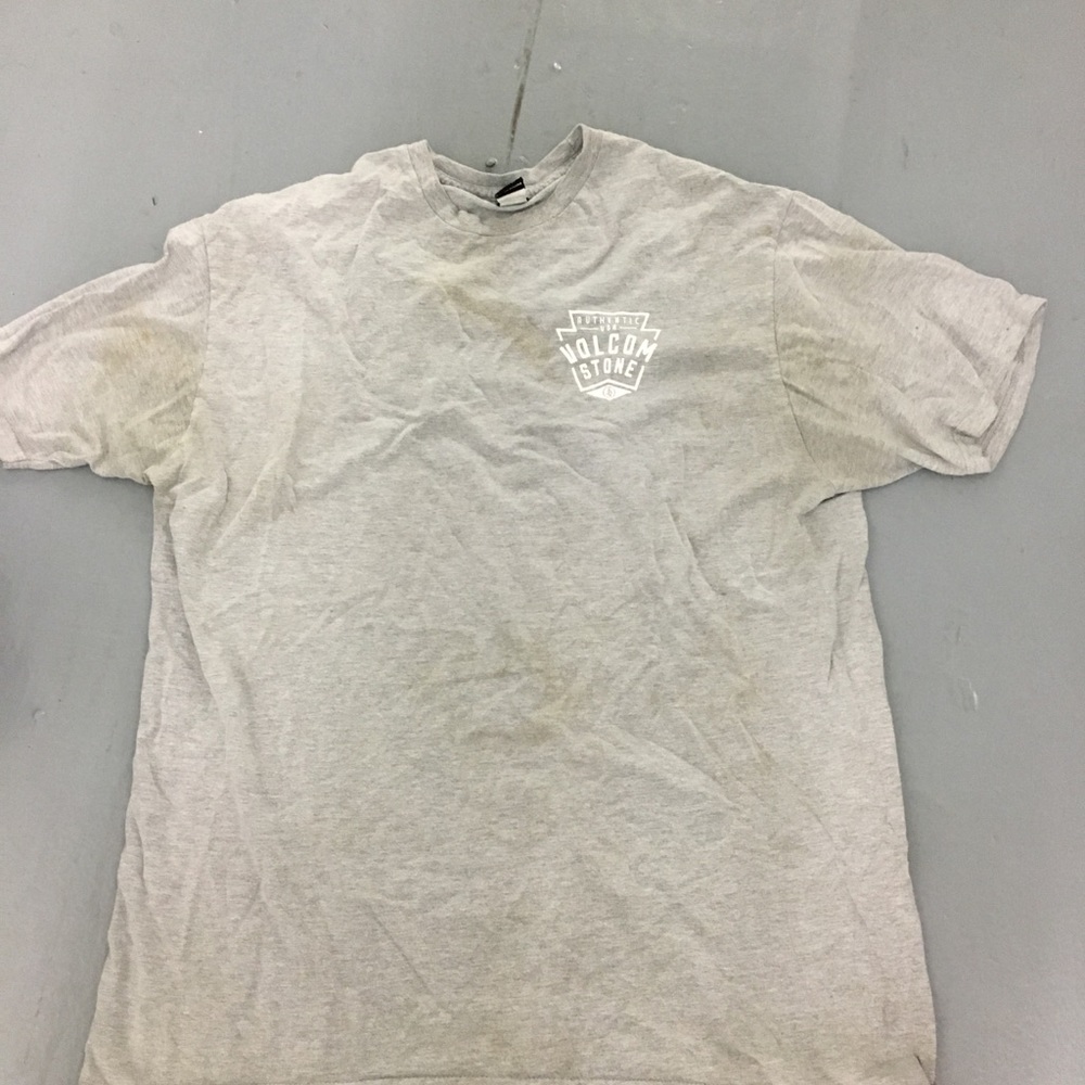 Volcom tshirt - Picture 2 of 2